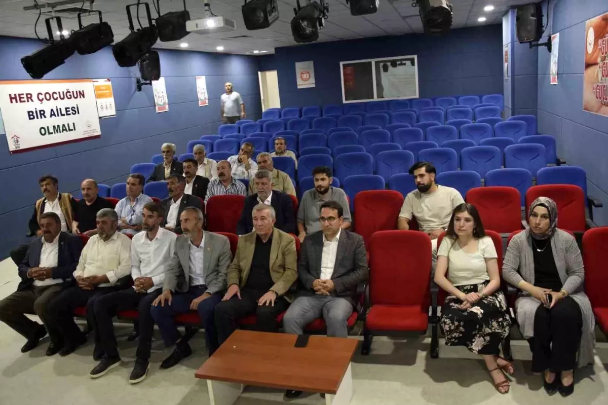 Muş\'ta Koruyucu Aile Eğitimi