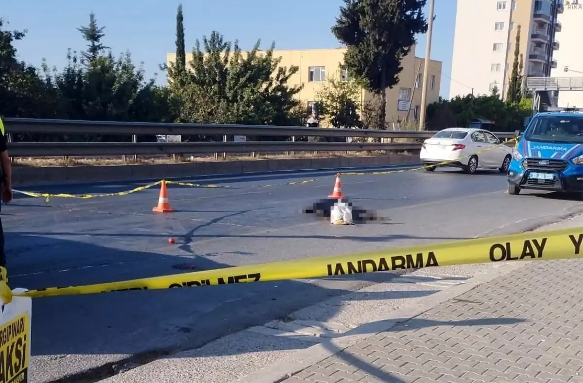 Mersin\'de Yaya Çarpan Araç Kazasında Bir Kişi Hayatını Kaybetti