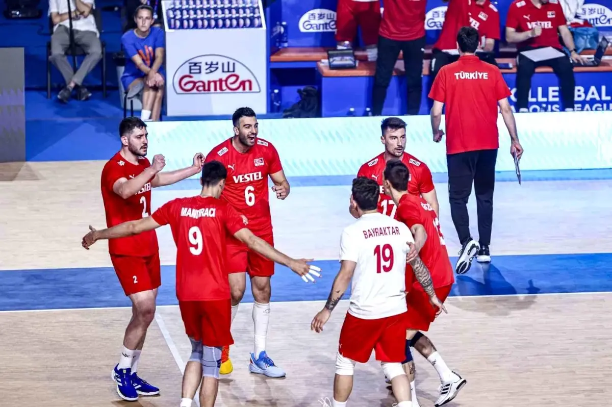 A Milli Voleybol Takımı Slovenya\'ya Yenildi