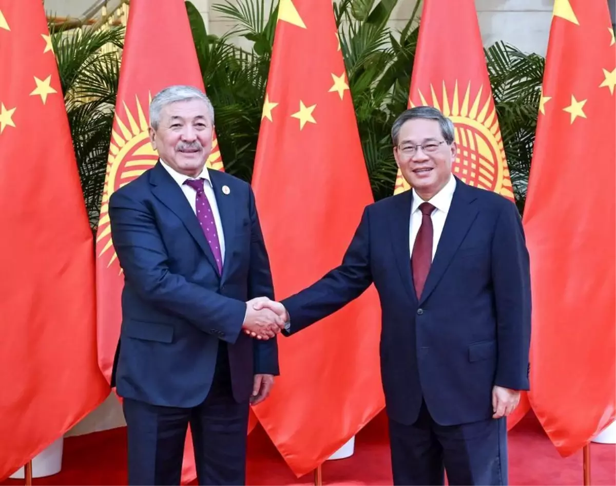 Çin Başbakanı Li Qiang Davos Forumu İçin Zirve Düzenledi