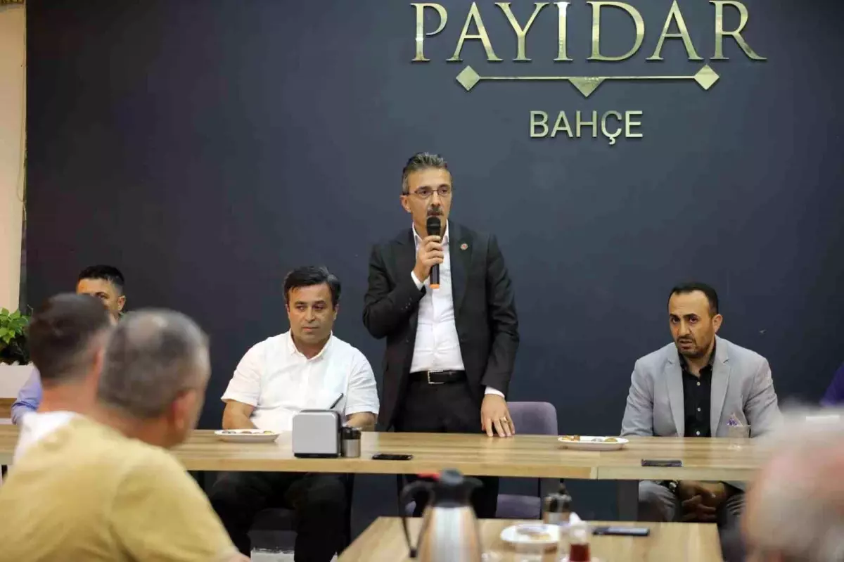 Erenler\'de Çarşamba Pazarı\'nın Taşınması İçin Esnaf Desteği Alındı