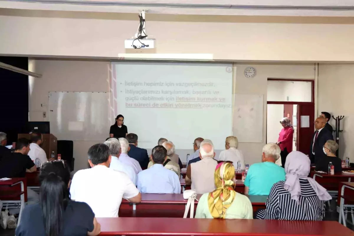 BEUN\'da "60+ Tazelenme Üniversitesi" ilk dersle hayata geçti