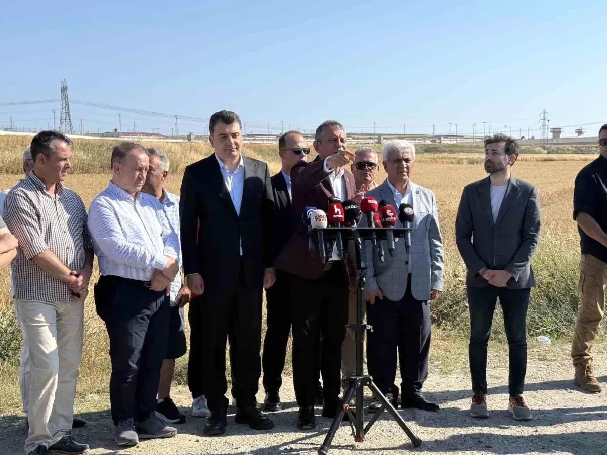 Özgür Özel: F-35 Projesine Geri Dönmeliyiz