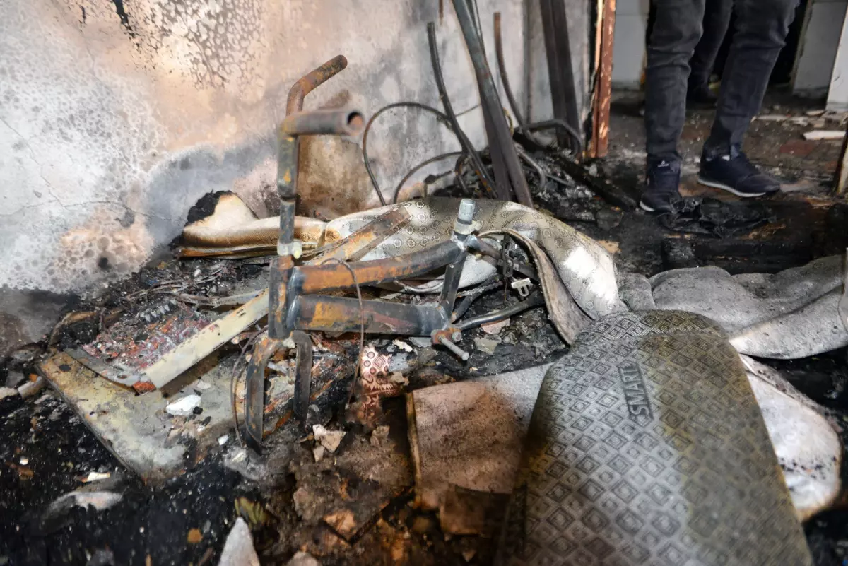 Adana\'da Kundaklama Olayı