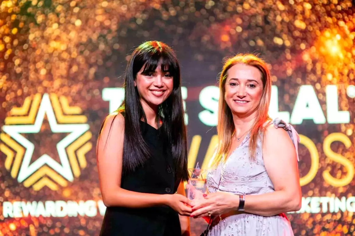 İnegöl AVM, \'Dönüşüm Hikayesi\' ile Ödül Aldı