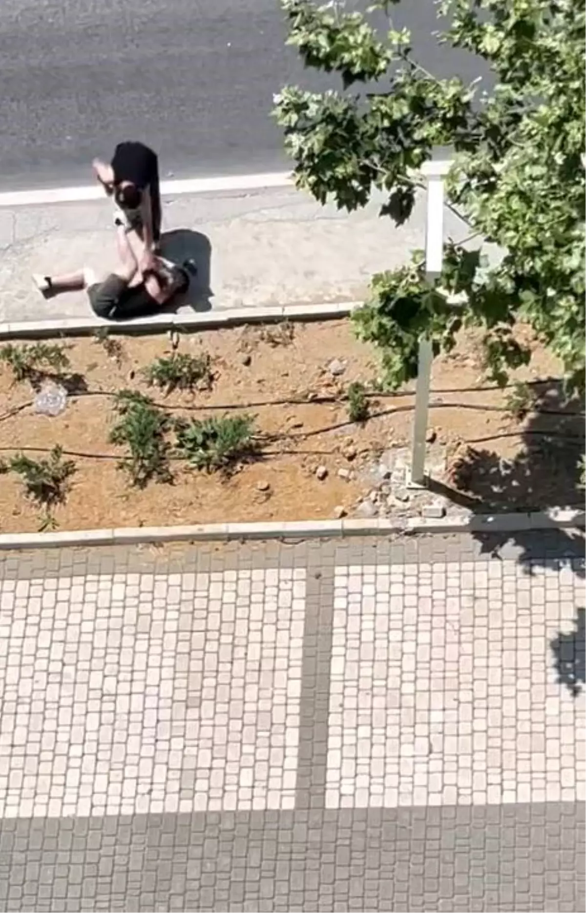 Küçükçekmece\'de Çocuklar Darp Edildi