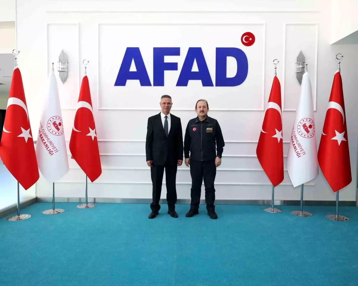 Türkiye\'den Filistin\'e 102 Ton Yardım Gönderildi