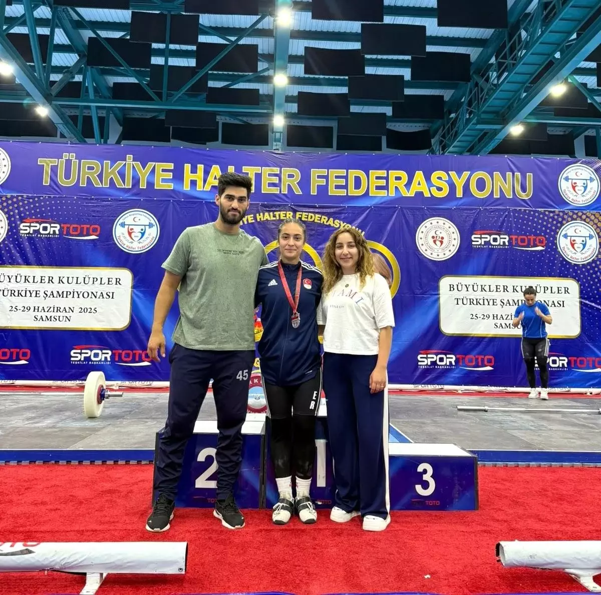 Buse Er Türkiye 2\'ncisi!