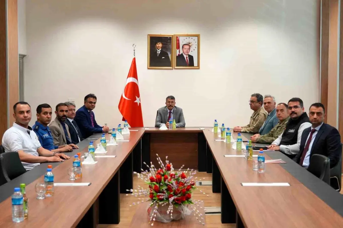 Hakkari\'de Sınır Kapısı Toplantısı