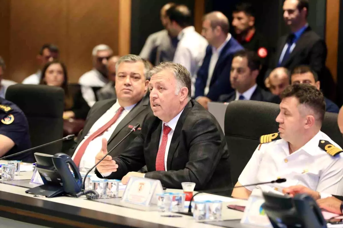 İstanbul\'da Toplu Taşıma Ücretlerine Zam Teklifi Reddedildi