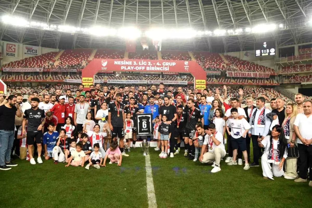 İstiklalspor Kulüp Başkanı Akarca: "2. Lig\'de de hedefimiz büyük"
