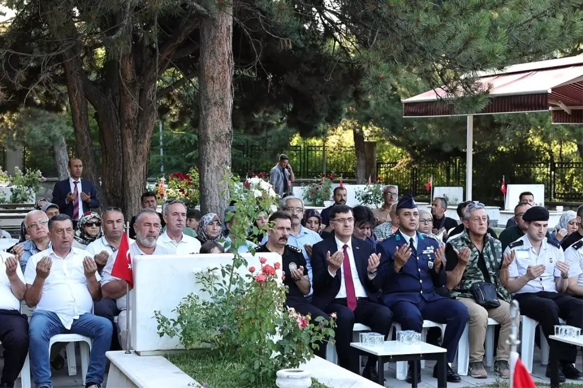 Kütahya\'da şehitler için \'Kur\'an-ı Kerim Tilaveti ve Mevlüt\' programı