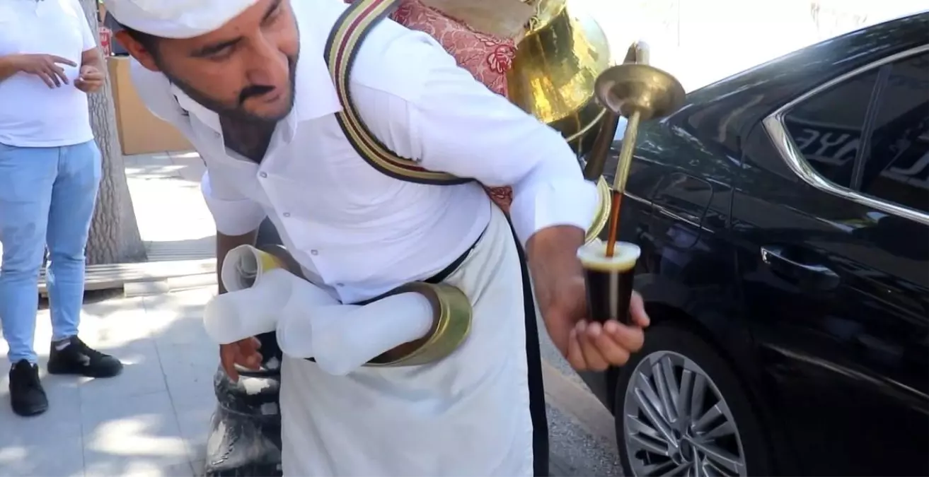 Malatya\'da Meyan Kökü Şerbeti İlgi Görüyor