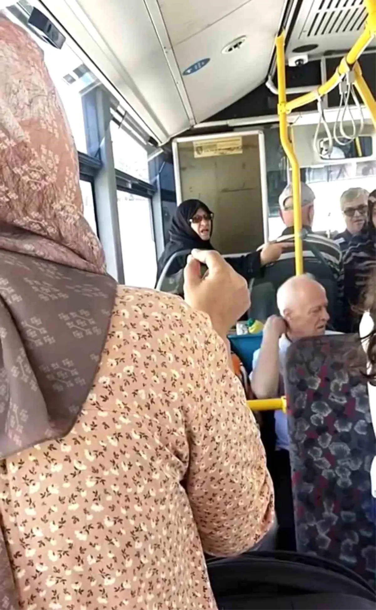 Bursa\'da Otobüs Şoförüne Tepki