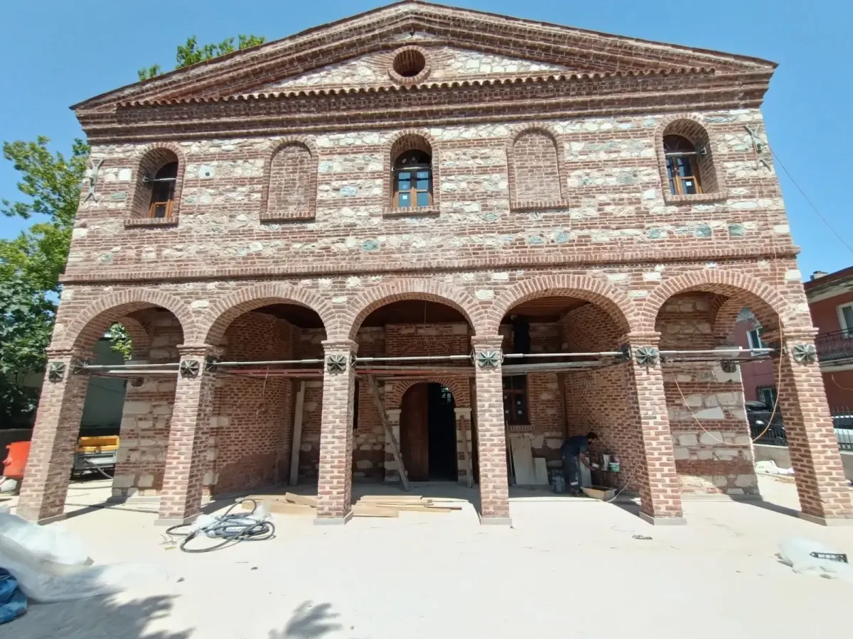 Özlüce Camisi Yeniden İbadete Açılıyor