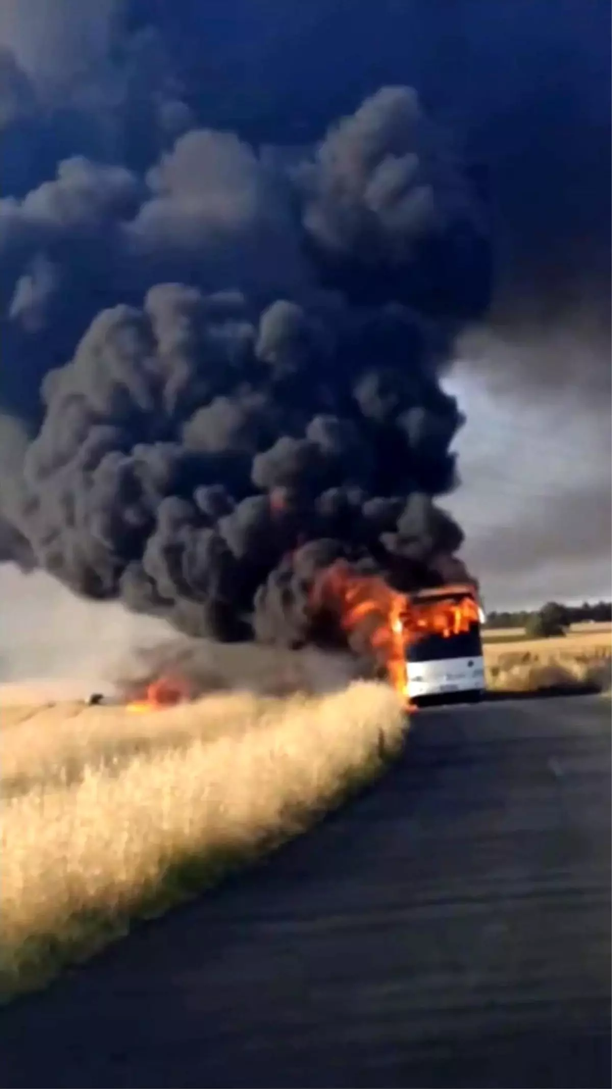 Silivri\'de İşçi Servisi Yangını