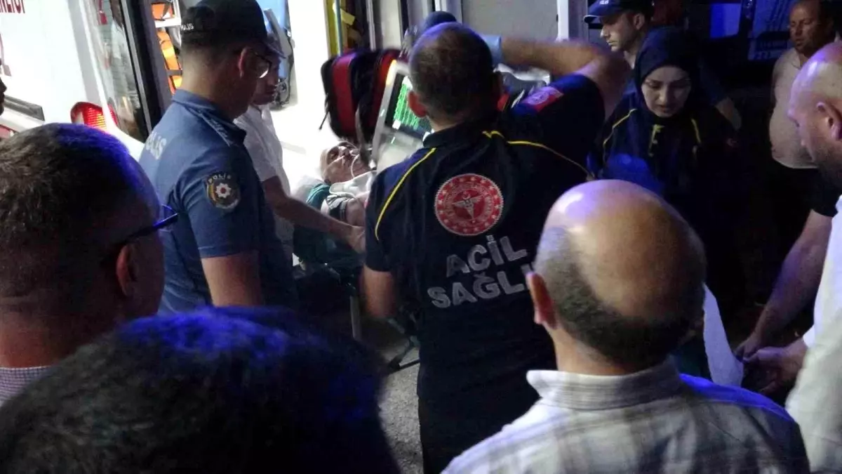 Darıca Belediye Başkanı Bıyık Yaralandı, Zabıta Personeli İntihar Etti