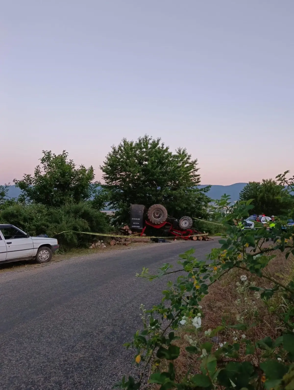 Bolu\'da Traktör Devrildi: 1 Ölü, 2 Yaralı