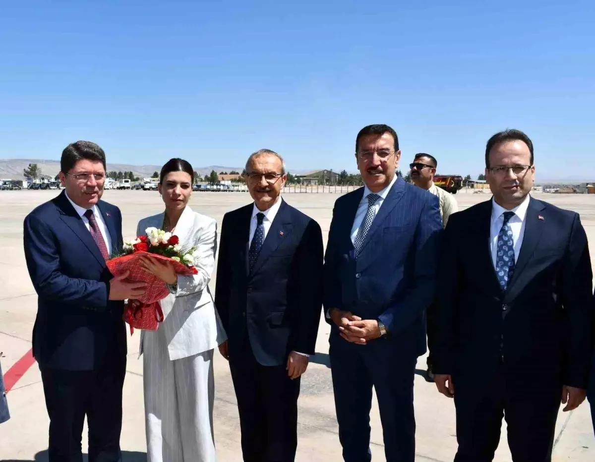 Adalet Bakanı Yılmaz Tunç Malatya\'da İncelemelerde Bulundu