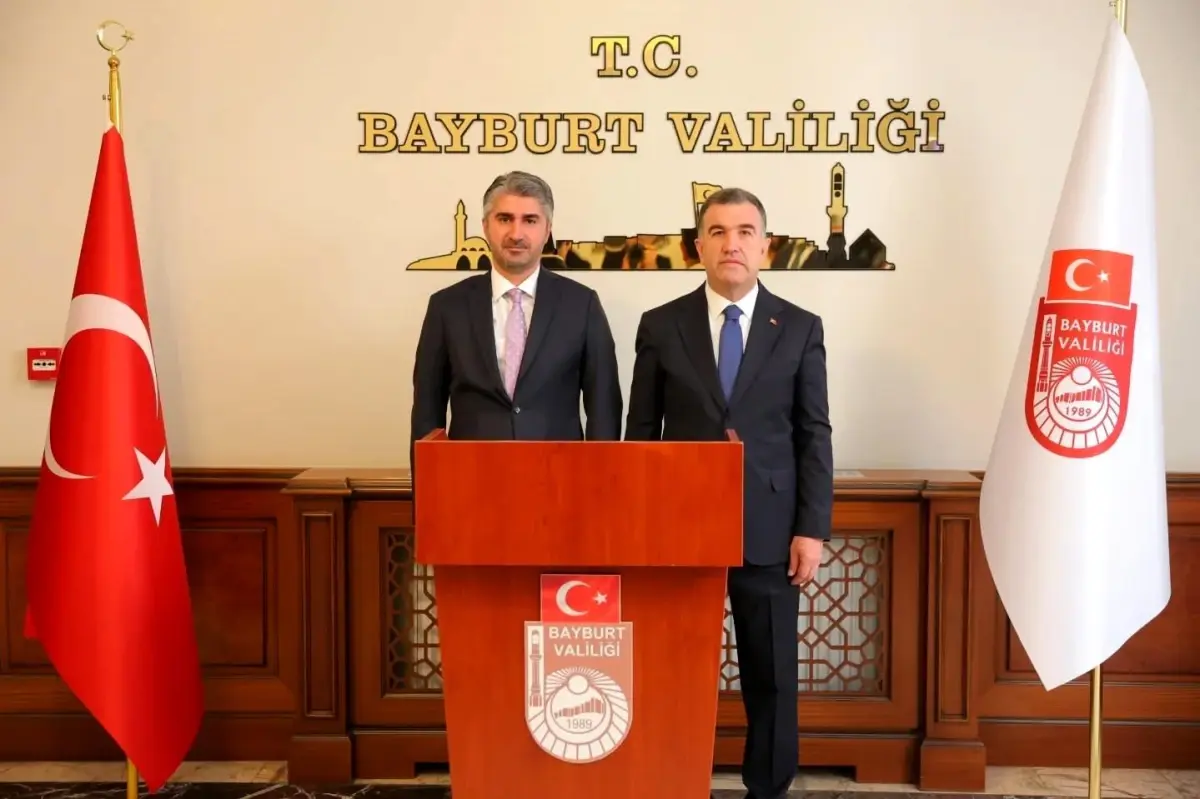 Tarıkdaroğlu Bayburt\'ta İncelemelerde Bulundu