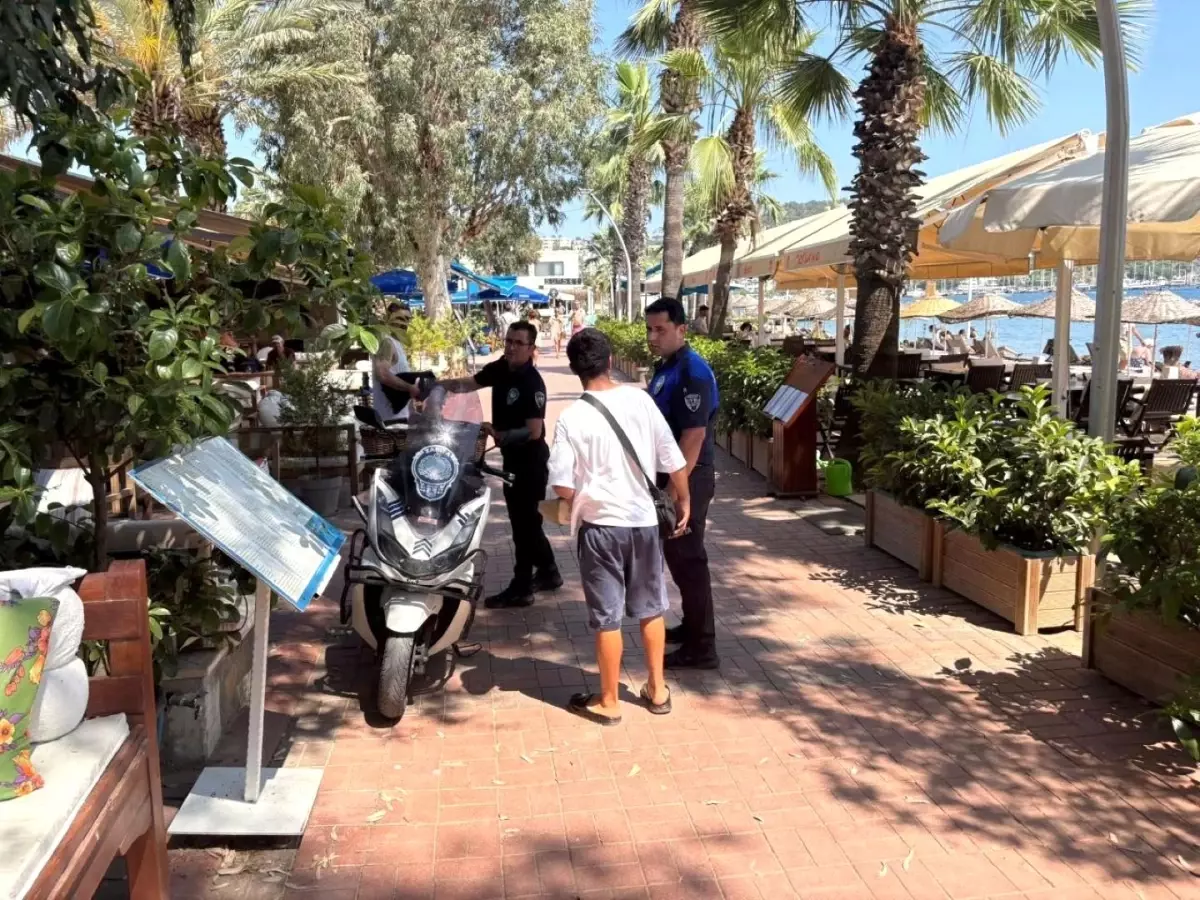 Bodrum\'da Dilenci ve Seyyar Satıcılara Denetim Süreci Aralıksız Devam Ediyor