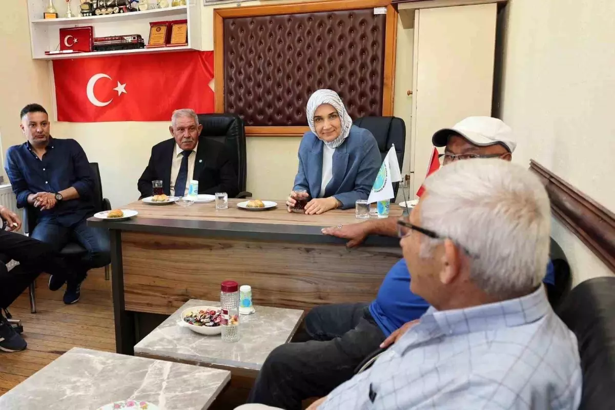 Emekli Demiryolu İşçilerinden Vali\'ye Ziyaret