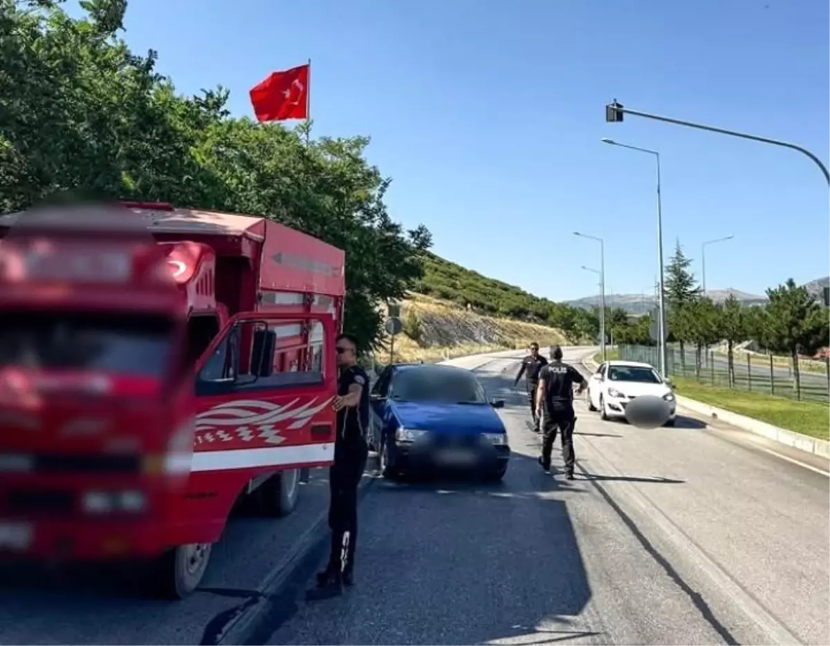 Isparta\'da Sentetik Ecza Operasyonu