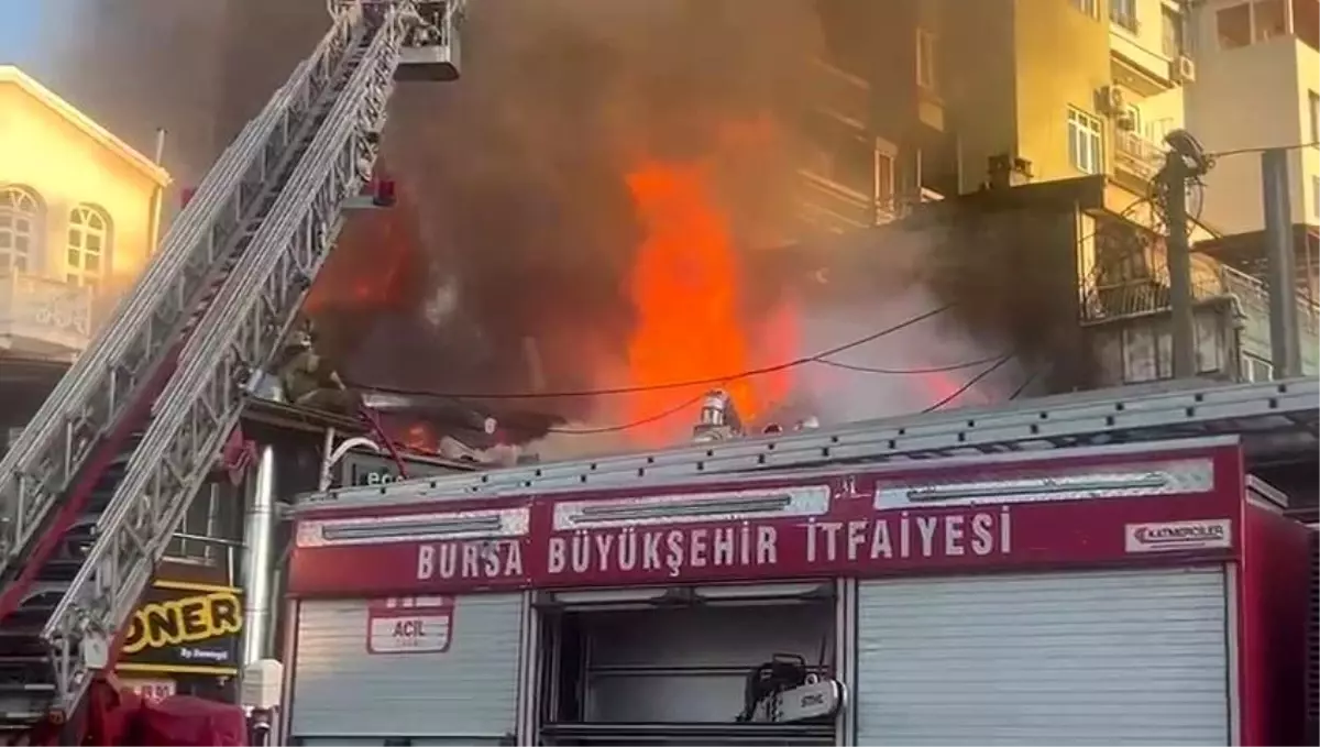 Bursa\'da Dönercide Yangın
