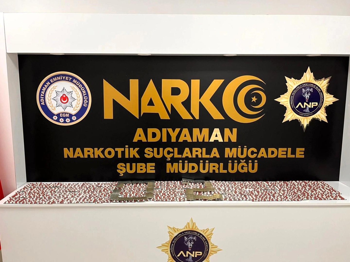 Uyuşturucu Operasyonu: 3 Bin Hap Ele Geçirildi