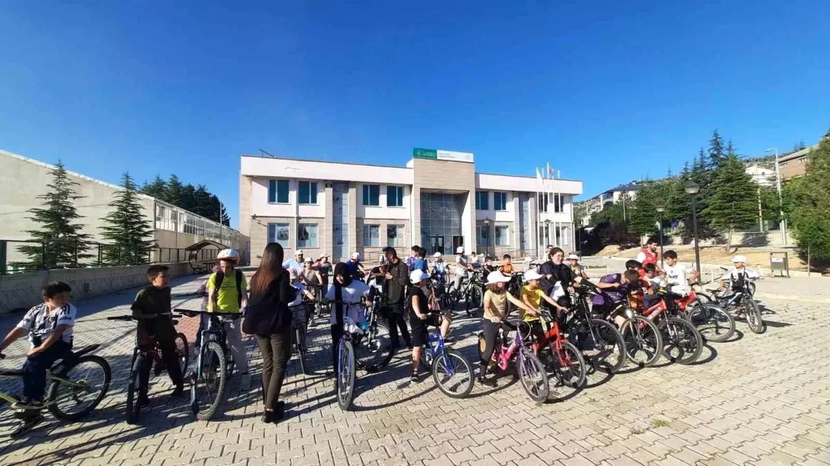 Bozkır'da Pedal Depremi: Uyuşturucuya Karşı Bisiklet Turu Umut Veriyor!