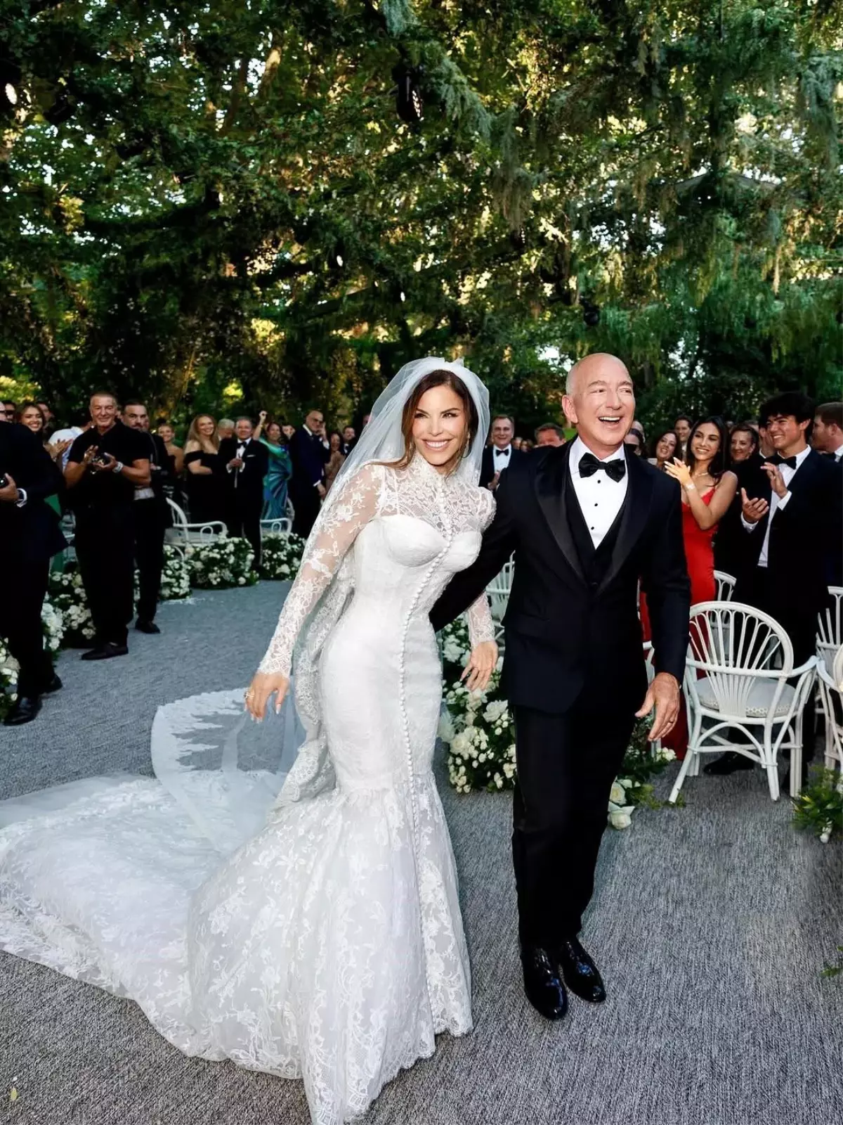 Jeff Bezos ve Lauren Sanchez Venedik\'te Evlendi