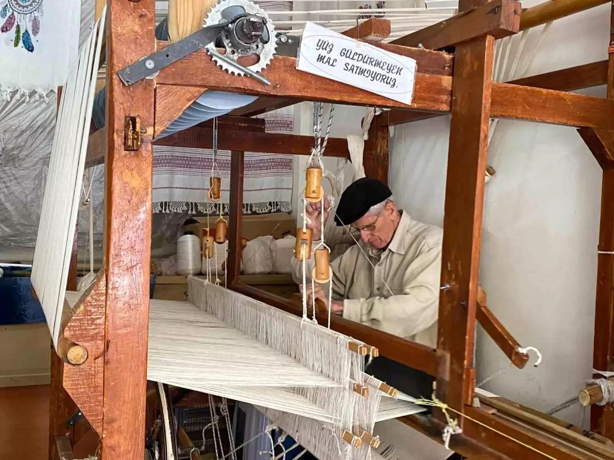 83 Yaşındaki Dokumacı Usta Çırak Arıyor