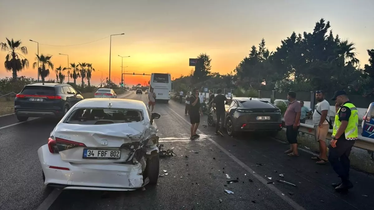 Manavgat\'ta Zincirleme Trafik Kazası