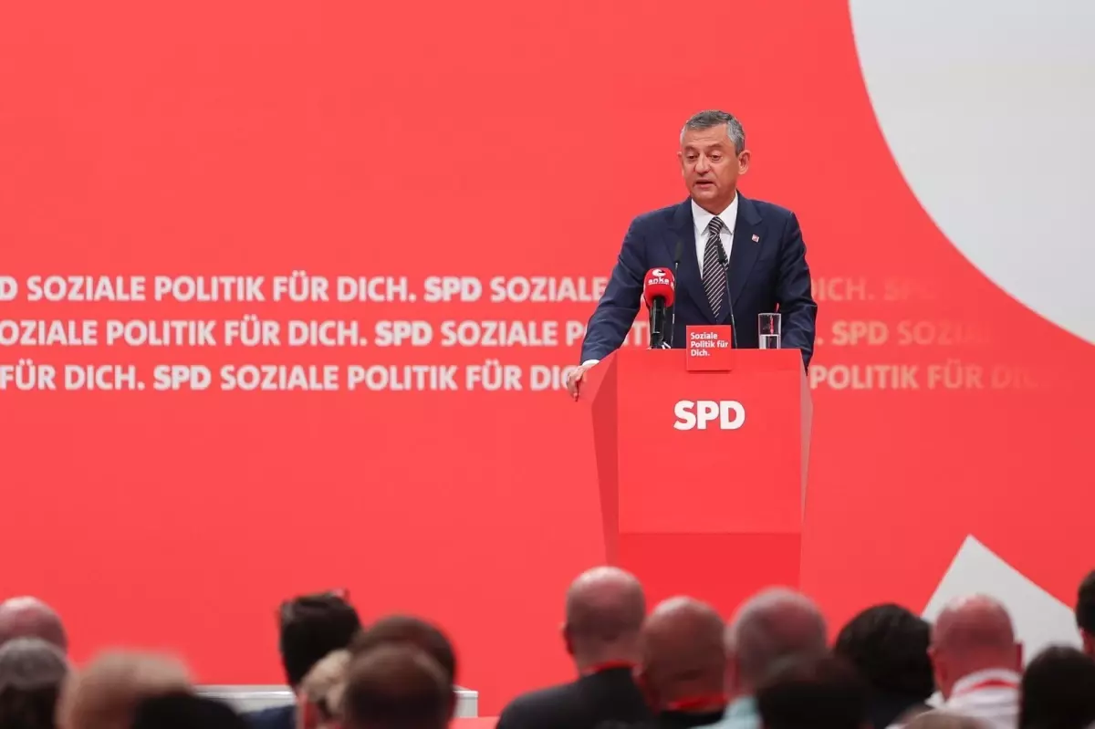 Özgür Özel: Barış için sağduyu çağrısı