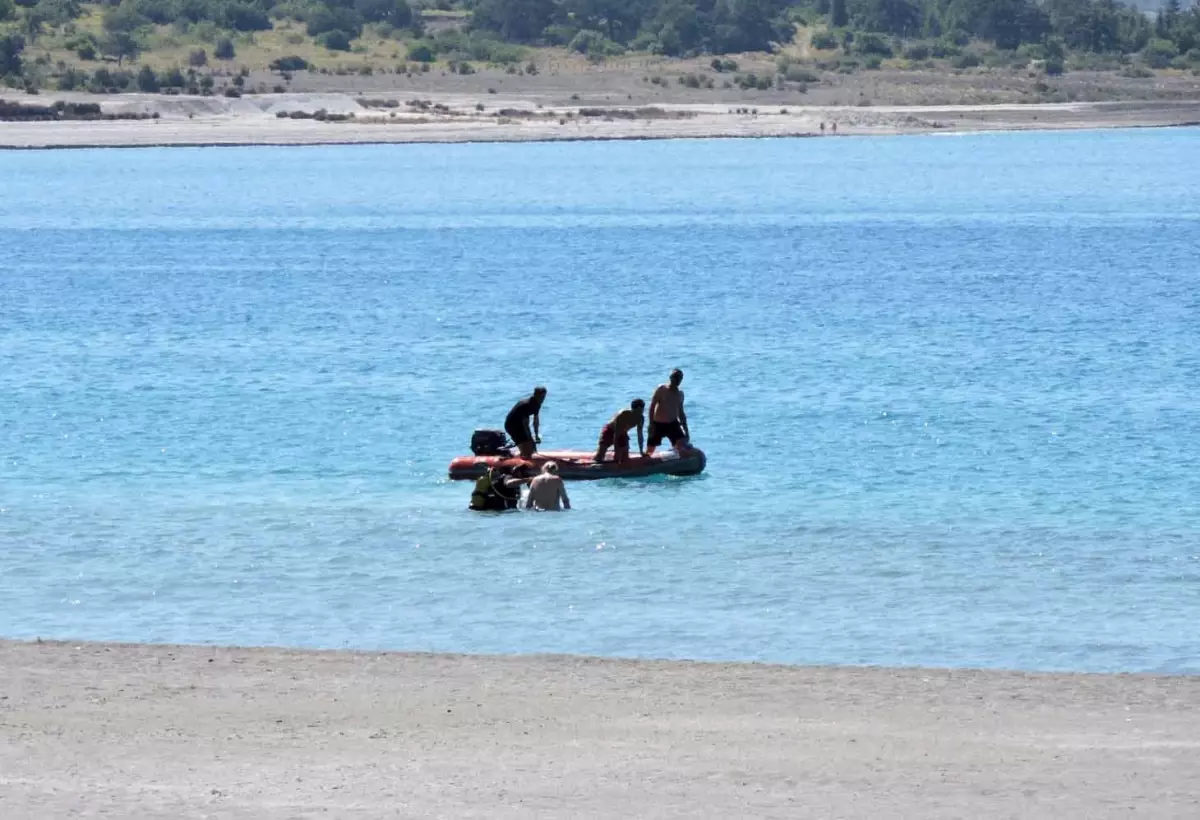Salda Gölü\'nde Boğulma Tehlikesi