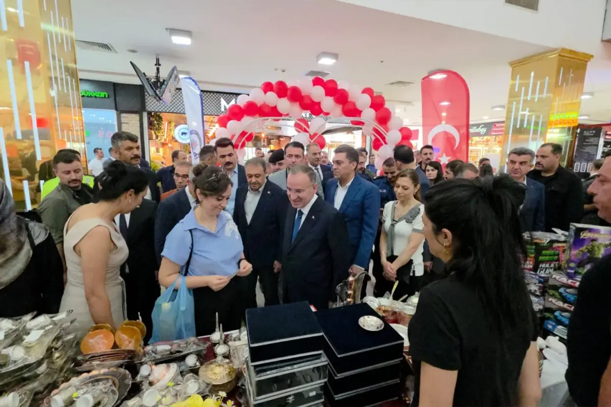 Şanlıurfa\'da şehit çocuklarına destek için kermes düzenlendi