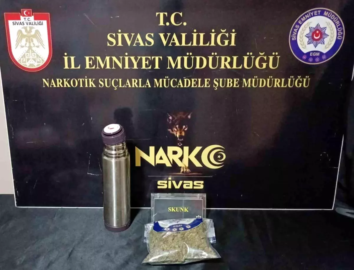 Sivas\'ta Uyuşturucu Operasyonu: 1,5 Kilo Ele Geçirildi