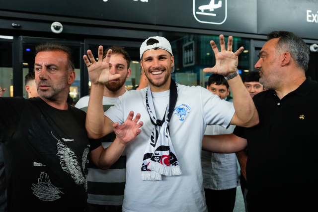 Beşiktaş ilk transferini resmen açıkladı