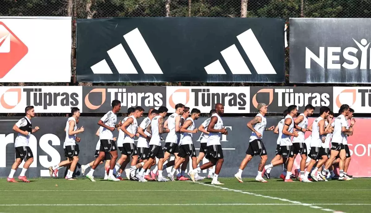 Beşiktaş Yeni Sezon Hazırlıklarına Devam Ediyor