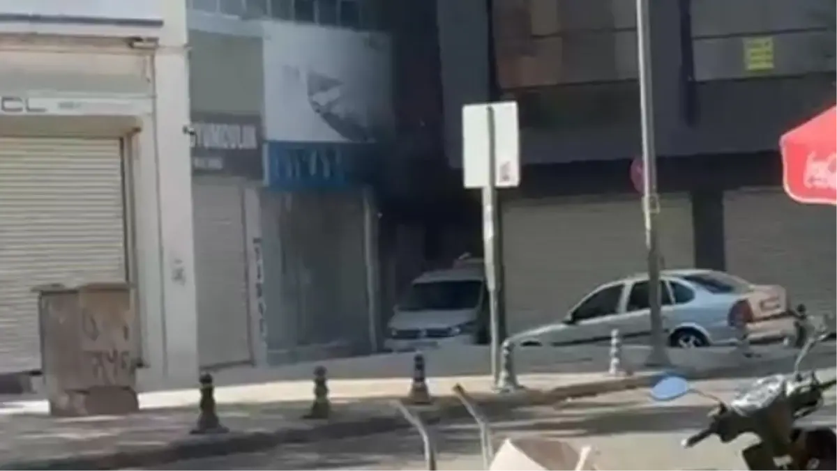 Şanlıurfa\'da Havai Fişek Depo Yangını