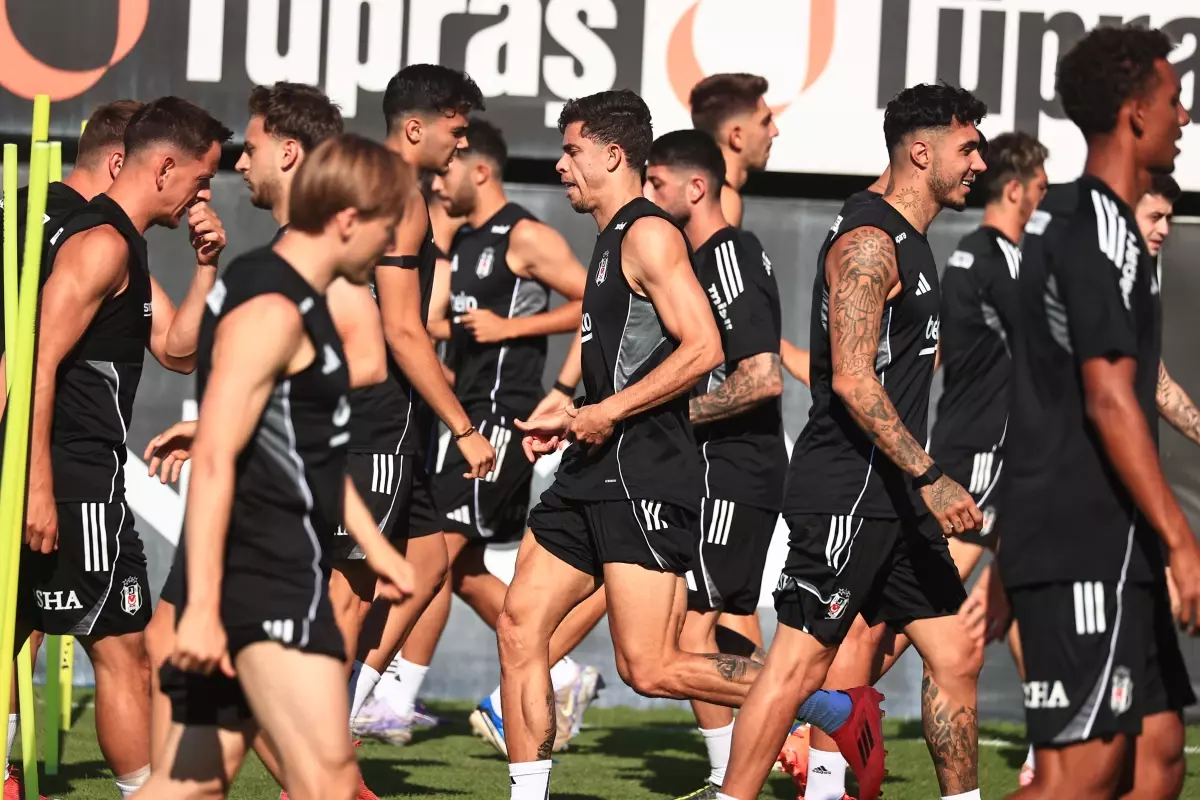 Beşiktaş Yeni Sezon Hazırlıklarına Devam Ediyor