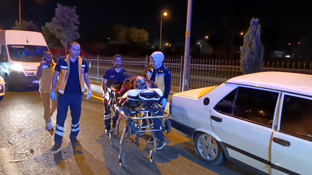 İnegöl\'de Zincirleme Kaza: 4 Yaralı