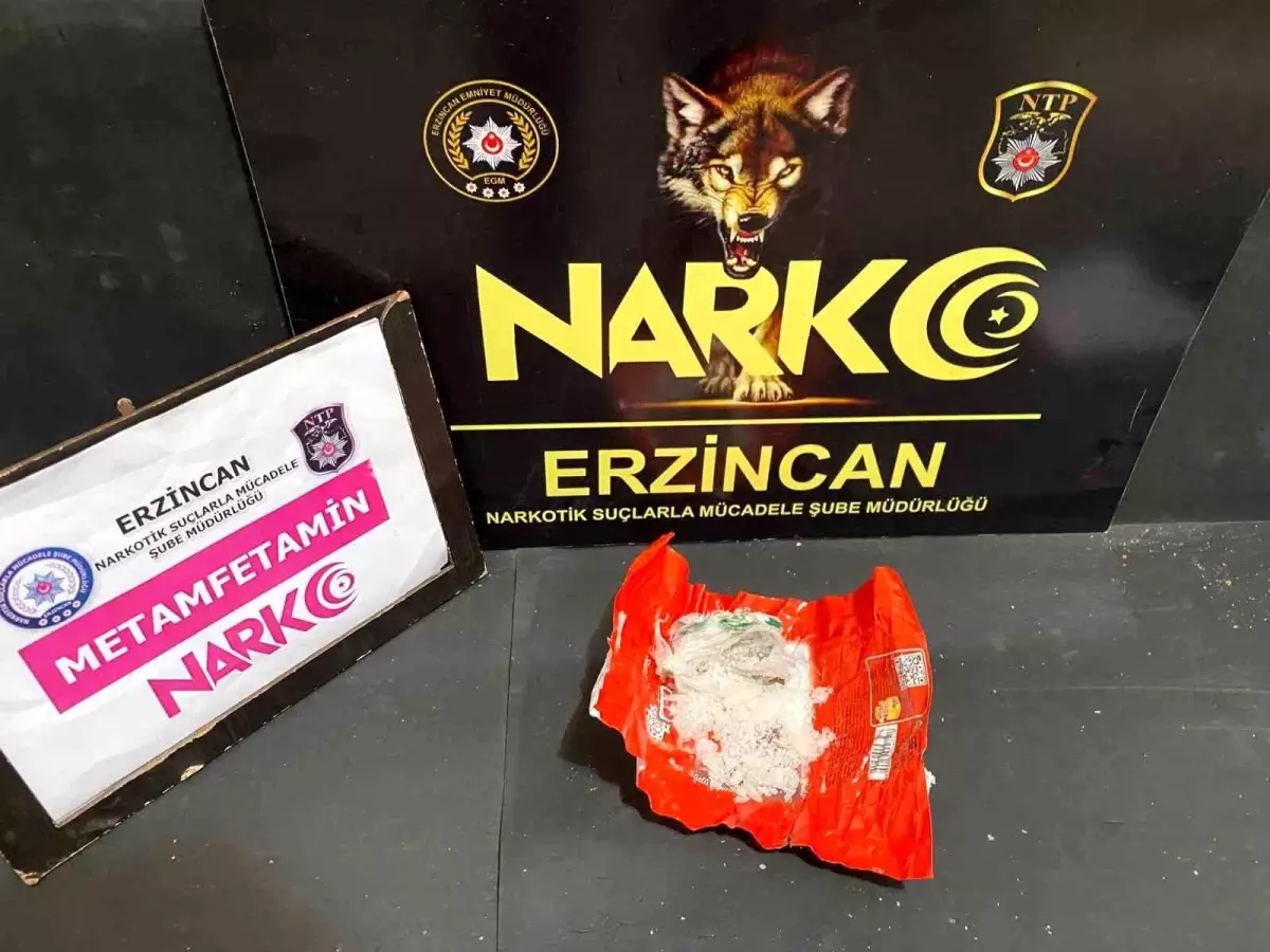 Erzincan\'da 14 gram Metamfetamin Ele Geçirildi