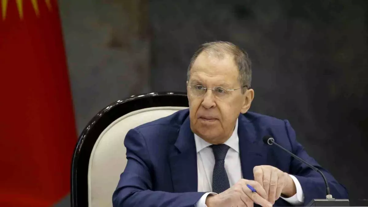 Lavrov\'dan NATO Uyarısı