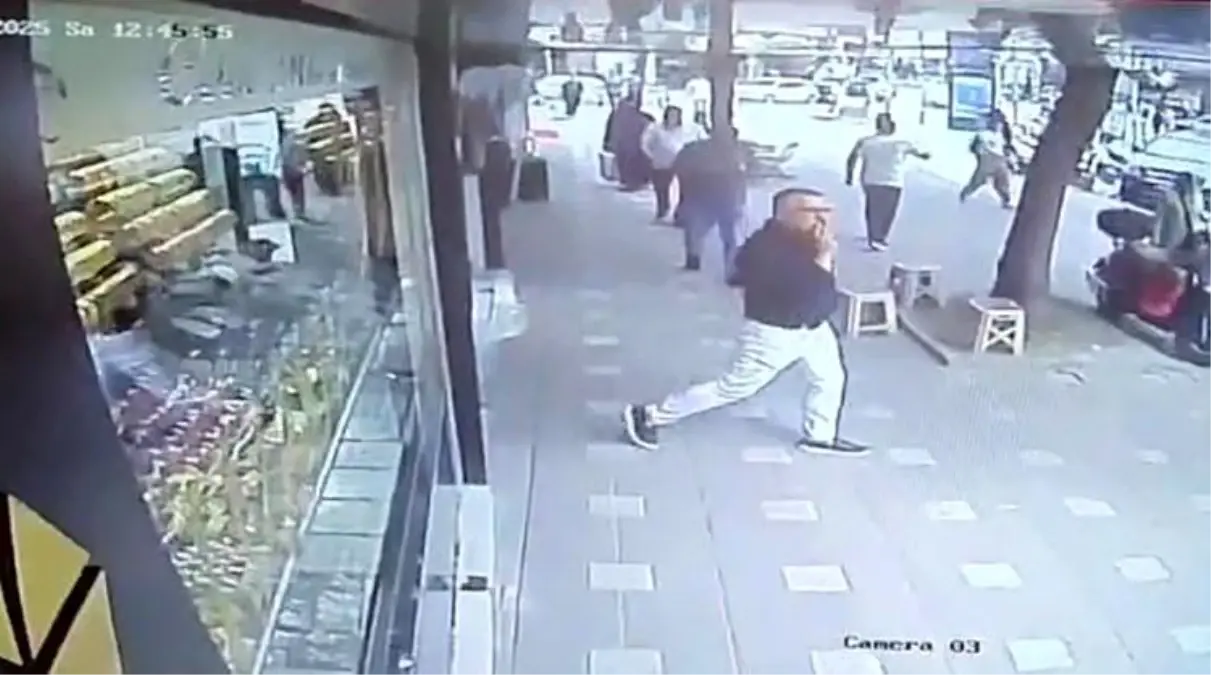Bursa\'daki deprem paniği kamerada