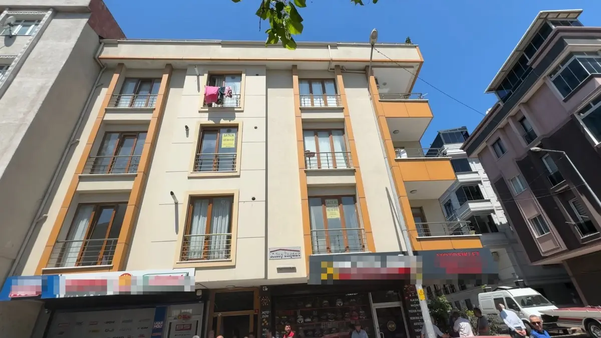 Çöp Ev İhbarı: Eşya Yığınları Taşındı
