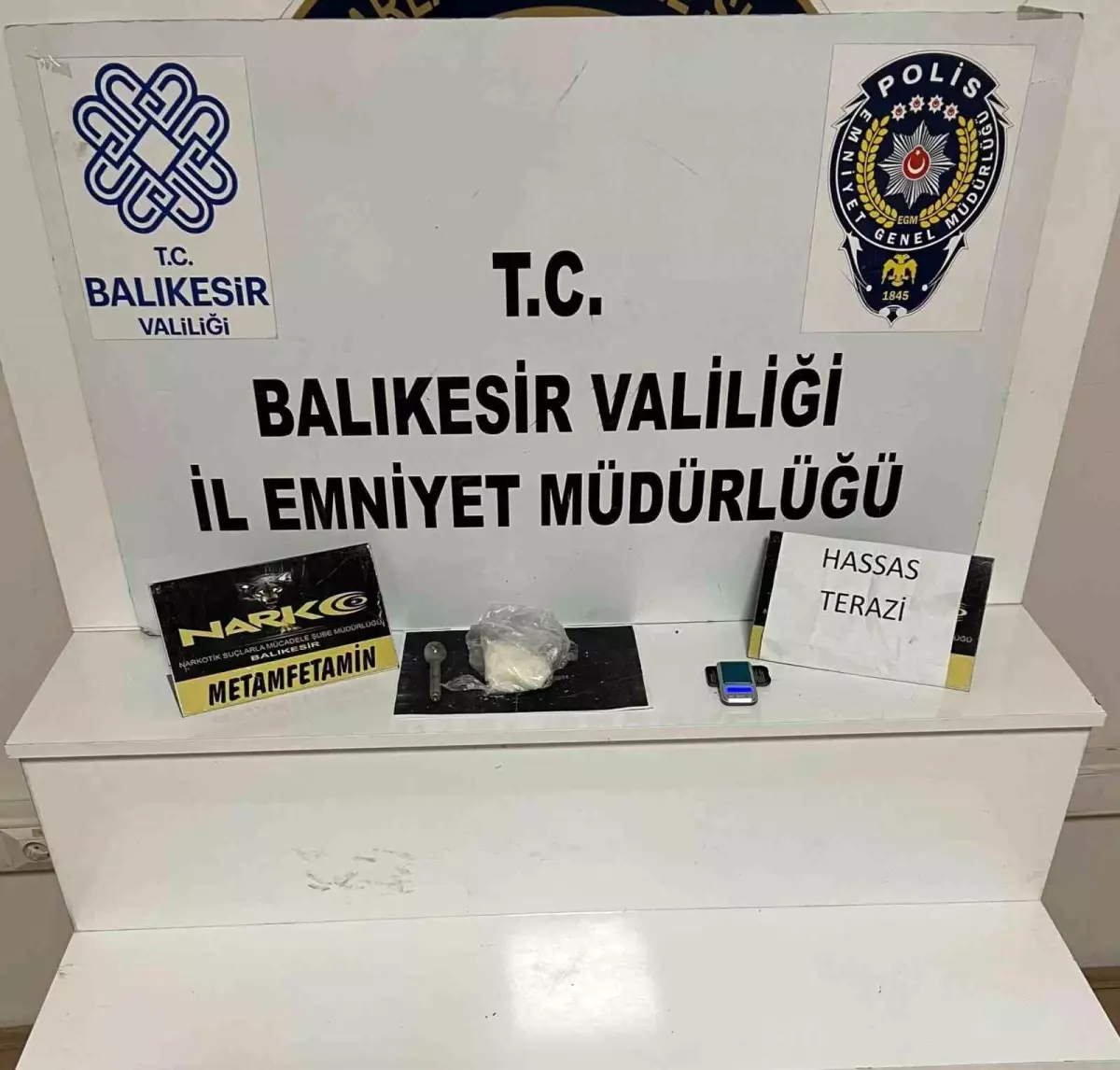 Balıkesir\'de Uyuşturucu Operasyonu: 3 Tutuklama