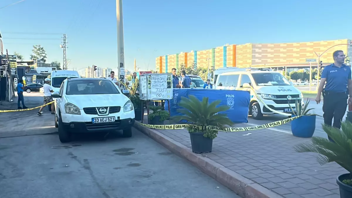 Adana\'da intihar eden adam, eşiyle boşanan kadını vurdu