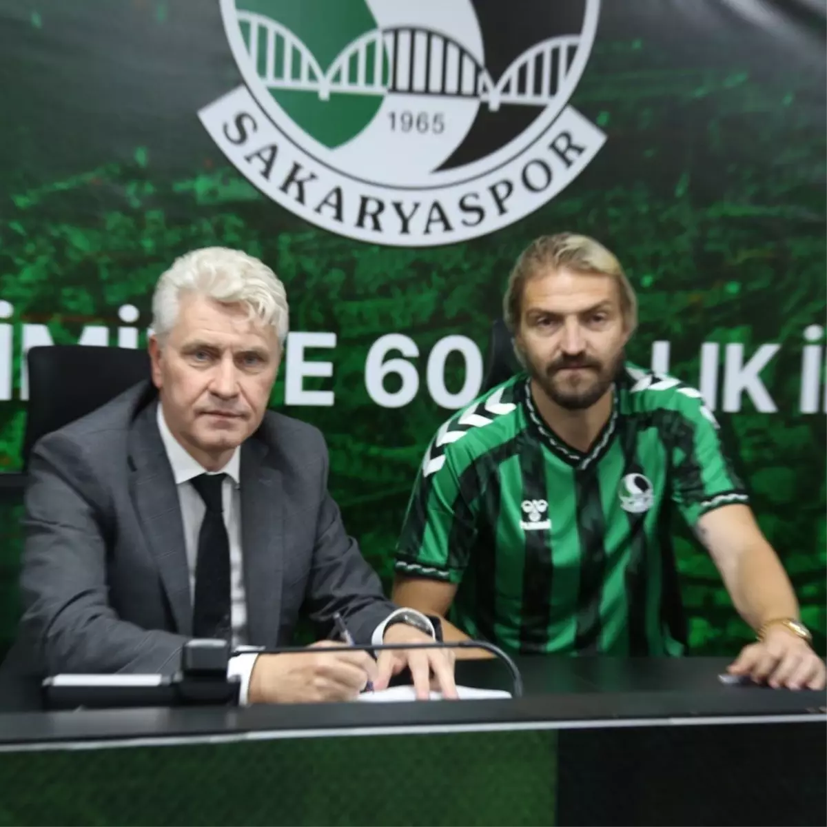 Sakaryaspor Caner Erkin ile Anlaştı