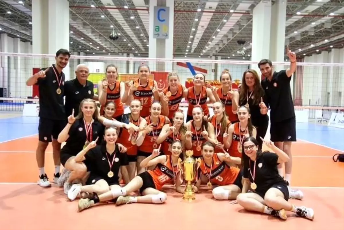 Eczacıbaşı\'ndan Tarihi Başarılar